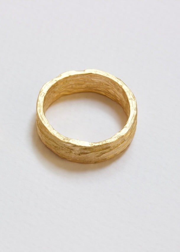 'Carving' Fairtrade Gold Wedding Ring